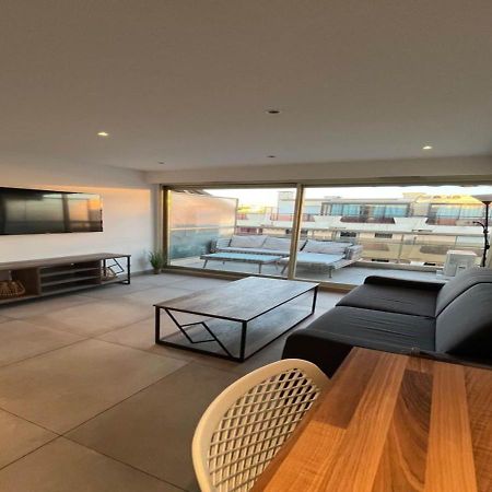 Tres Beau Studio Avec Terrasse, Situe A 100M Des Plages De Juans Les Pins Antibes Exteriör bild